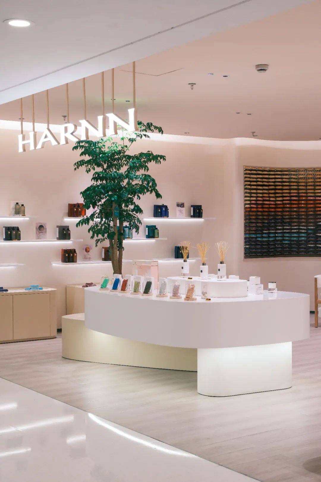 国HARNN打造中国线下零售新物种pg模拟器试玩“SPA+零售”泰